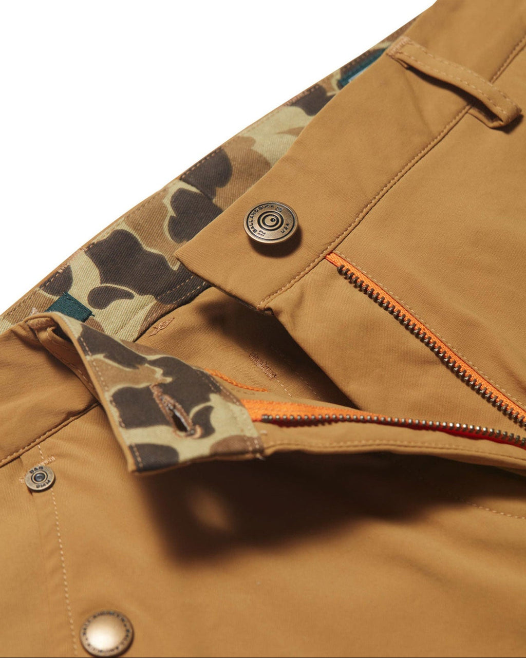 Waistband with Original Camo lining and brass button on the Active+ Joan Field Pant