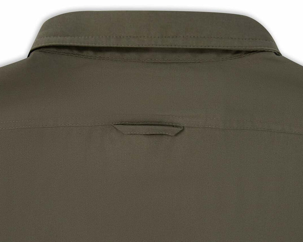 Back pleat and yoke on the Ranger Green Jack Carr Hunters Shirt