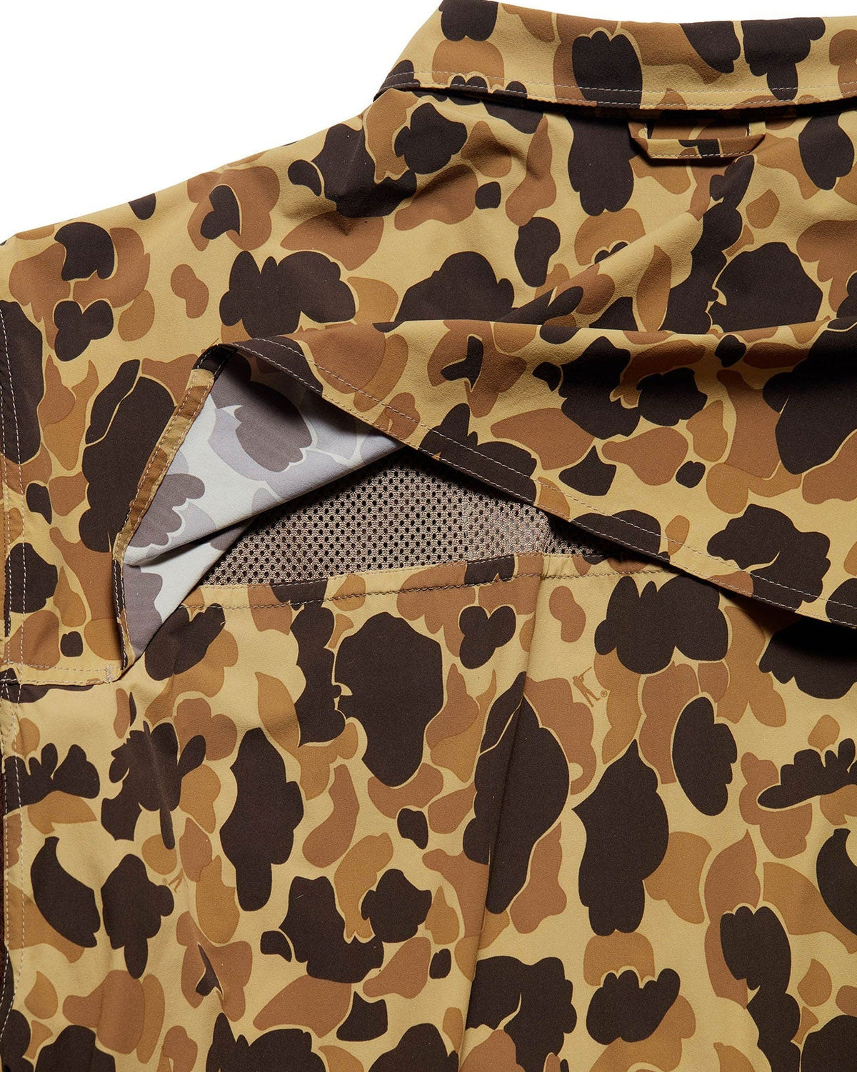 Back yoke and pleat on the Original Camo Active+ Field Shirt