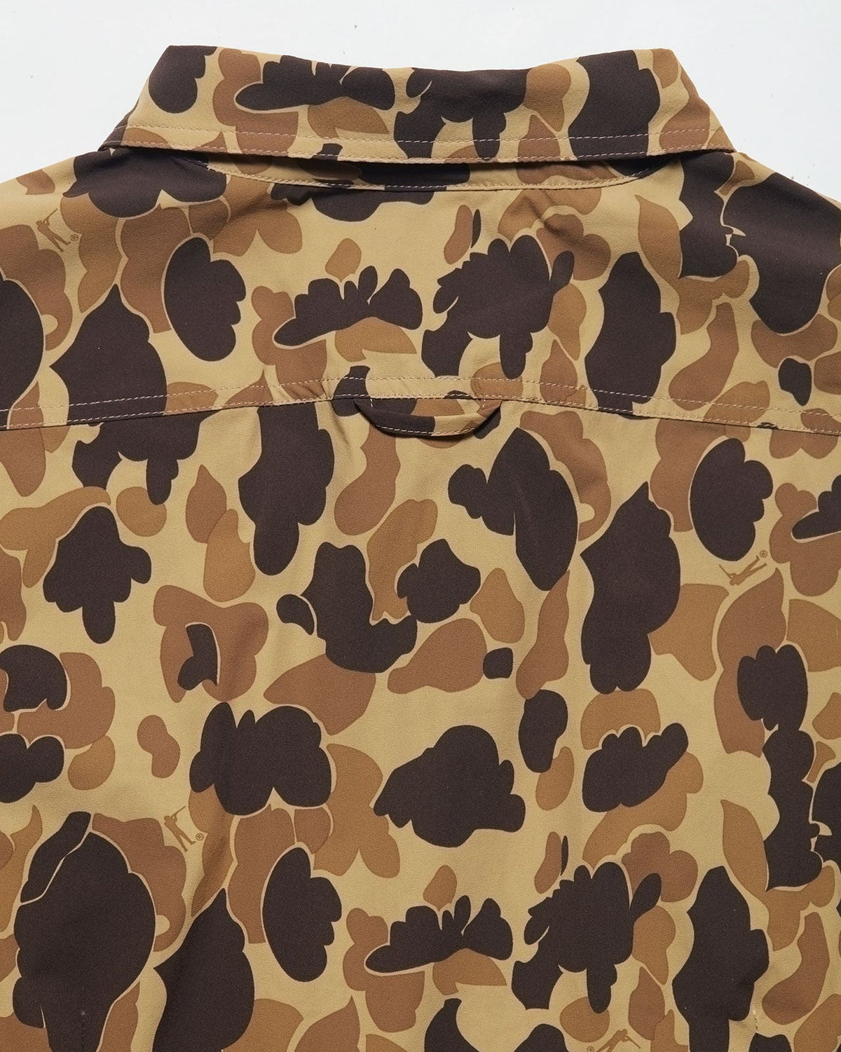 Back darting and yoke on the womens Active+ Joan Field Shirt in Original Camo