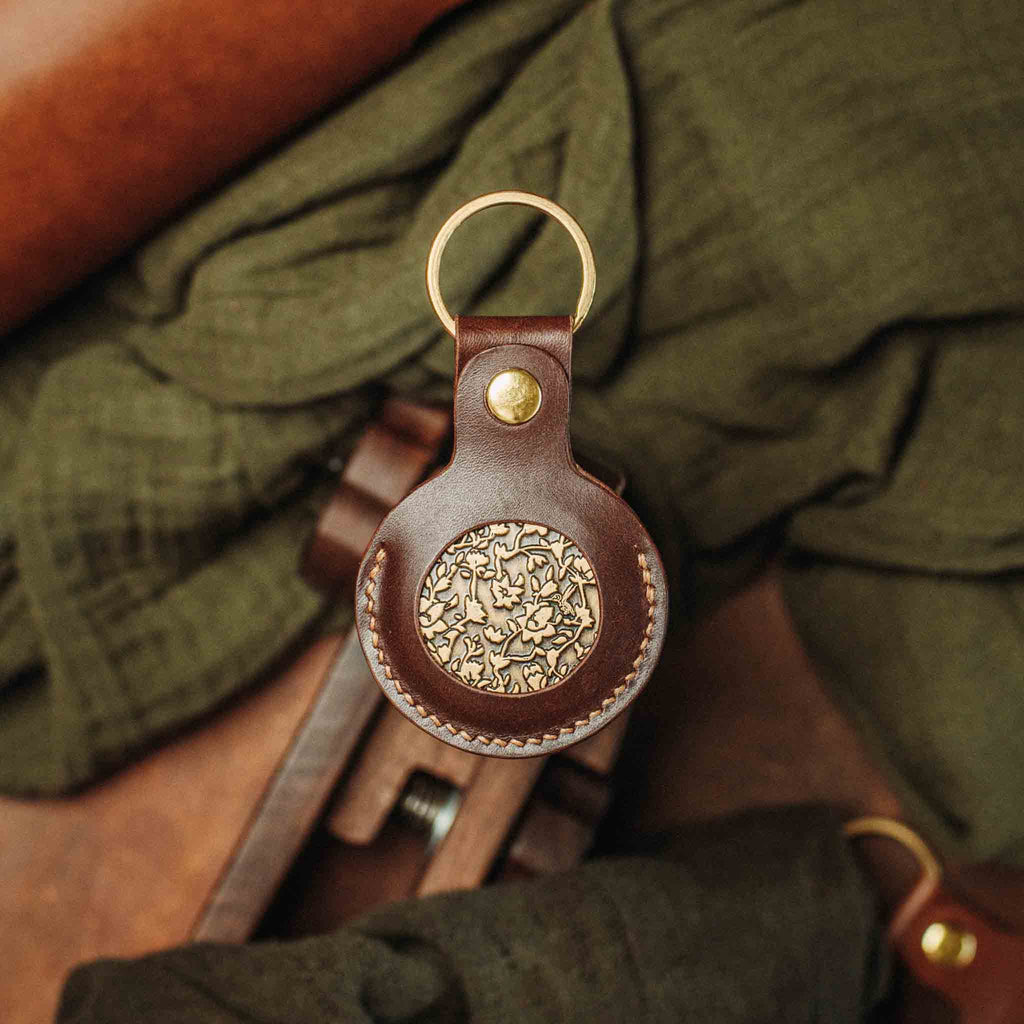 Pirate Goods Peso Pocket v5 – Leather Challenge Coin Keychain Case