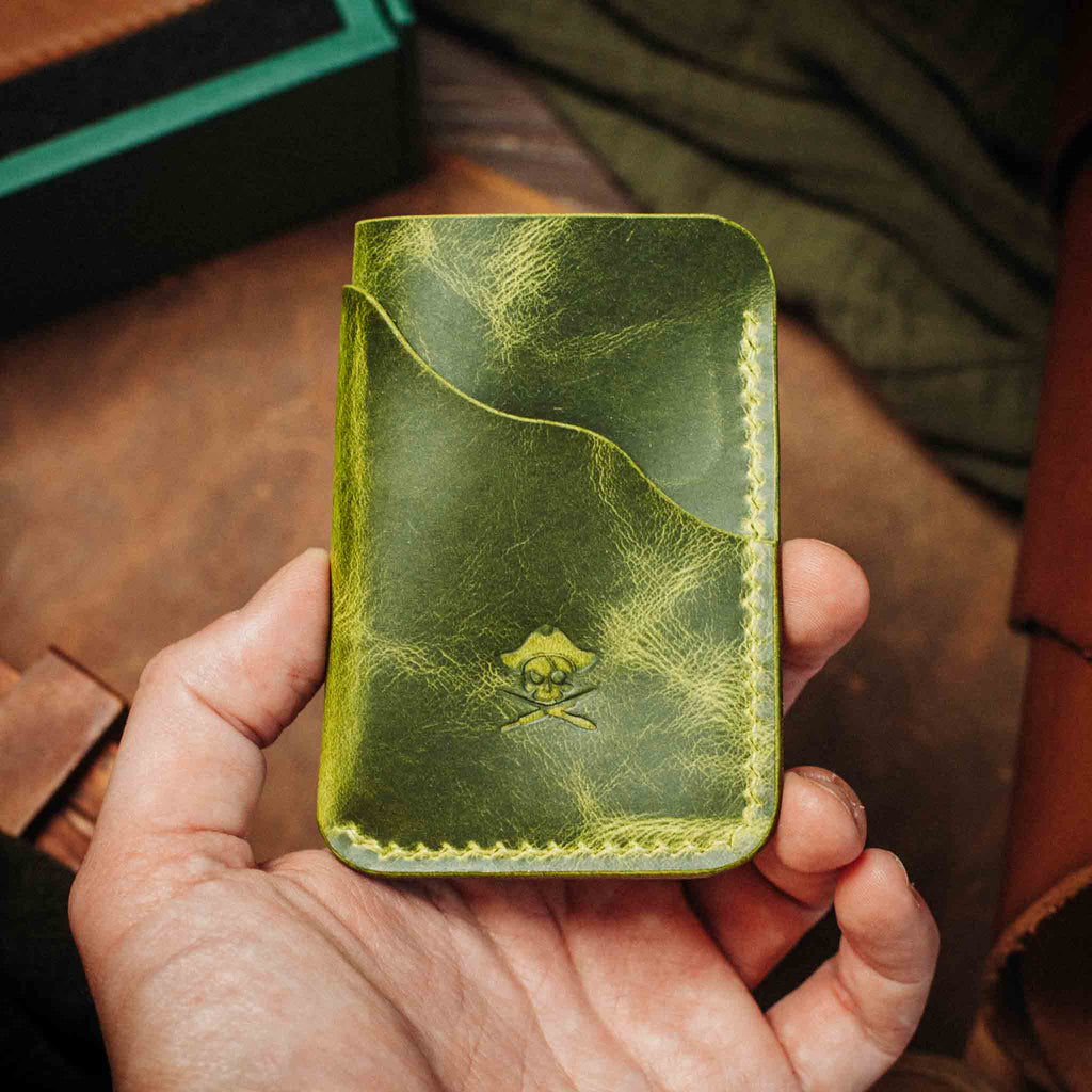 Venturer v2 – Minimalist Leather Wallet | Venator Hunting