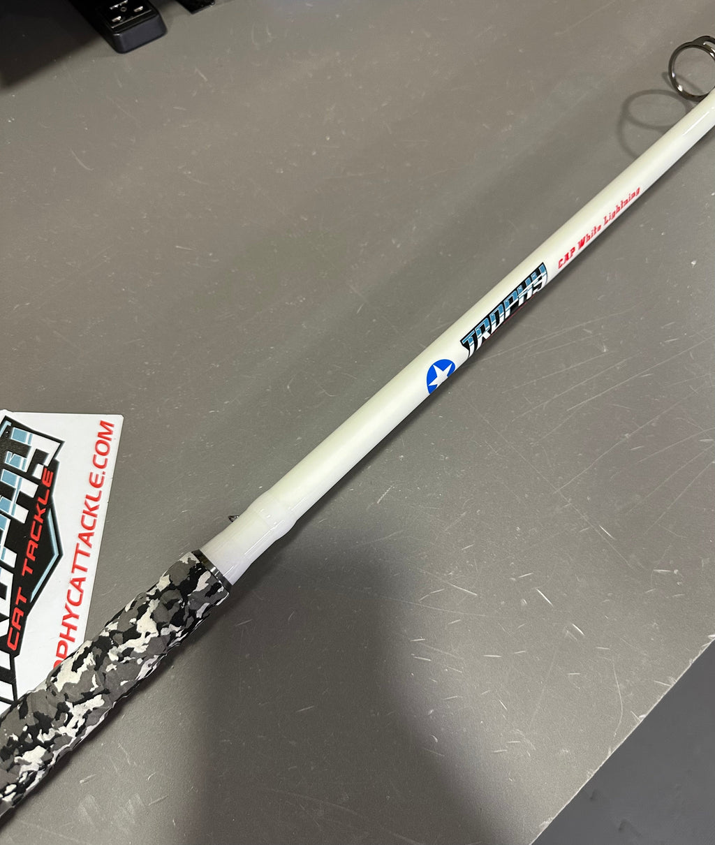 The White Lightning Catfish Rod - Spinning
