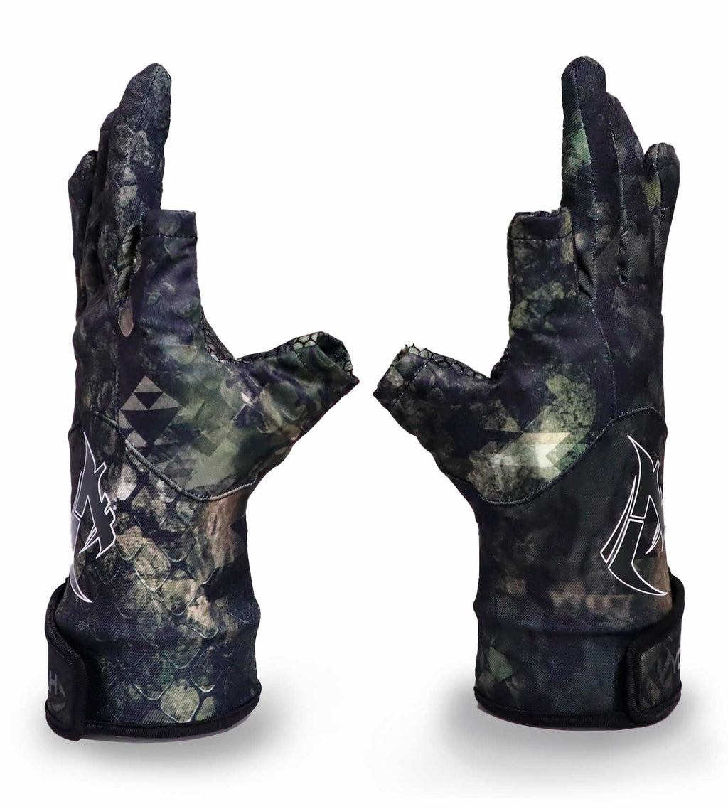 Vycah Huntley gloves in Deep Woods camo, pair shown from the side with open thumb and index fingers