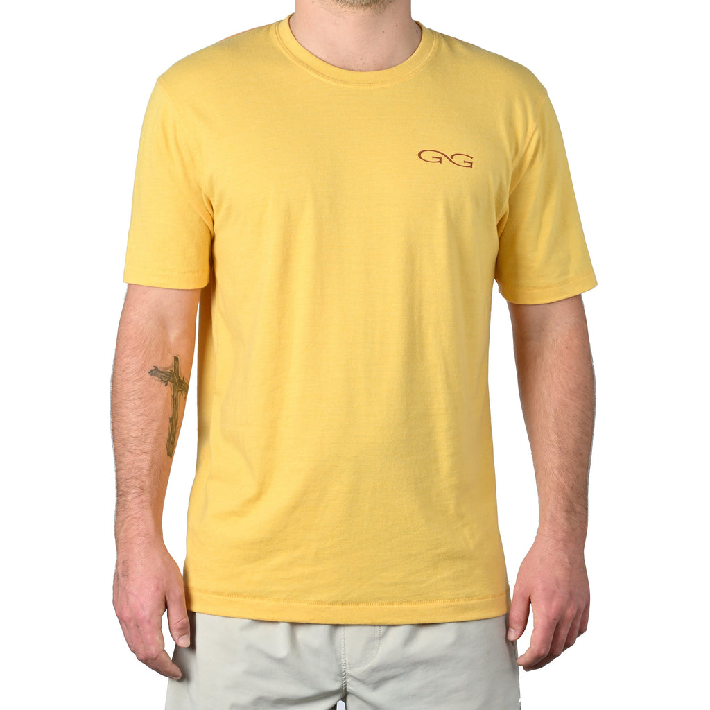Yellow short sleeve t-shirt with GG logo, casual outdoor wear for hunting and fishing