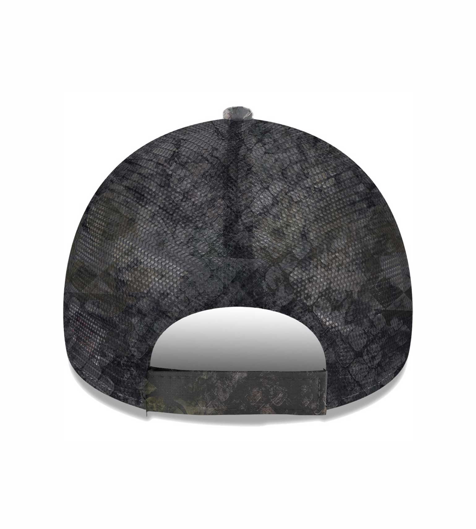 Black snake skin camo hunting cap with adjustable strap for outdoor use