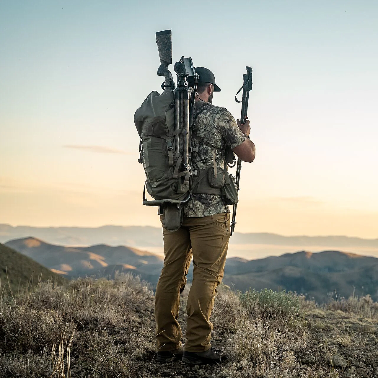 Eberlestock Camas Pant | Water-Resistant w/ Articulated Knees & 8 Pockets