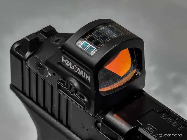 Holosun Technologies 407C-X2 – Red Dot – 2 MOA – Black