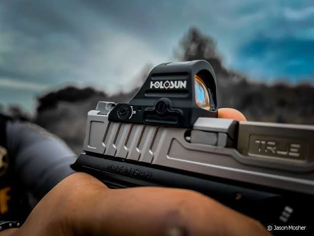Holosun Technologies 407C-X2 – Red Dot – 2 MOA – Black