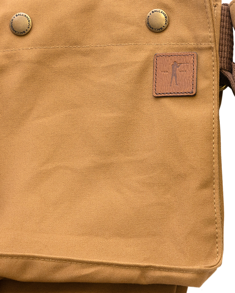 Front shell pocket with leather Arthur patch on the Signature Canvas Strap Vest