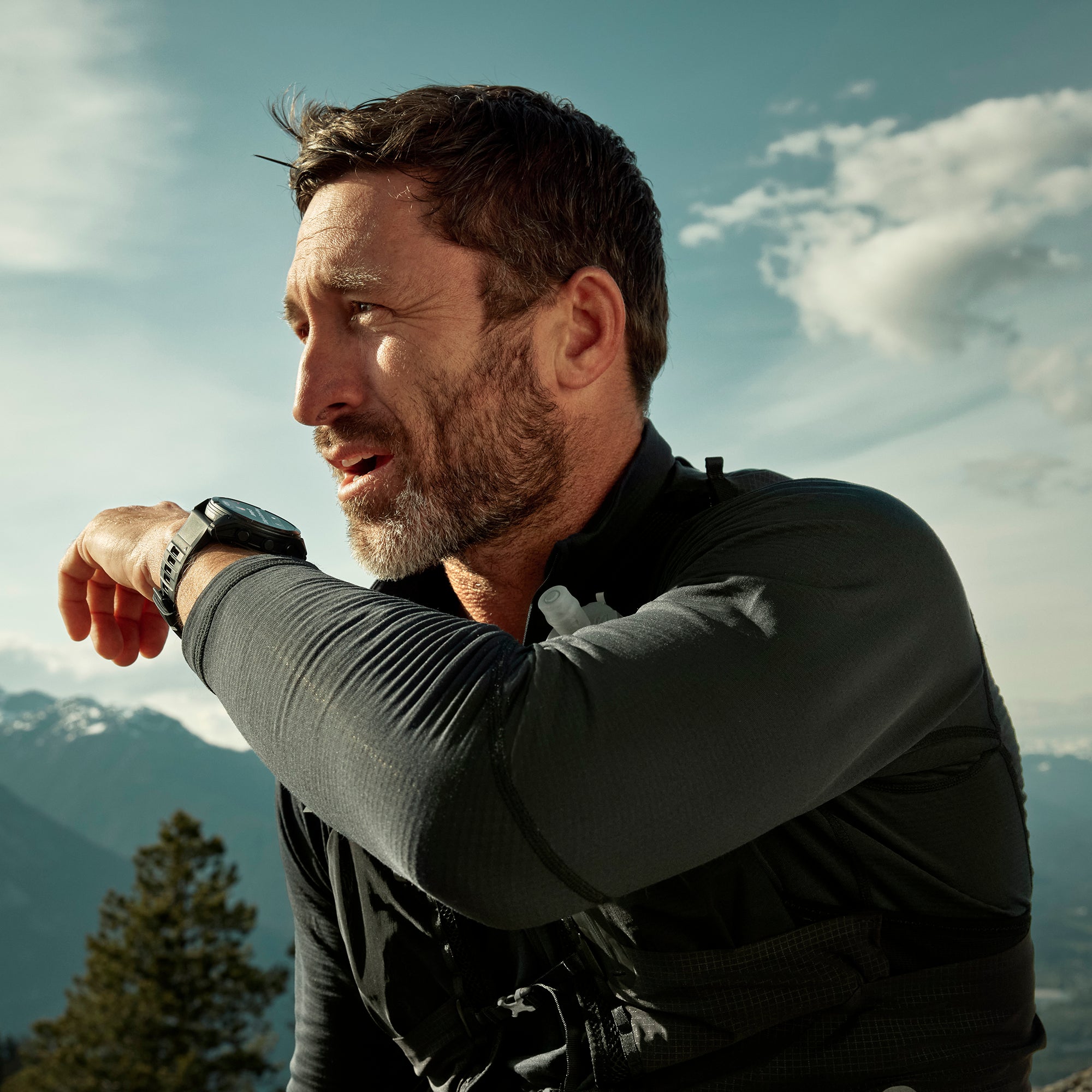 Garmin Fenix 8 Pro | Phone-Free Calling & Satellite SOS | Up to 27 day Battery