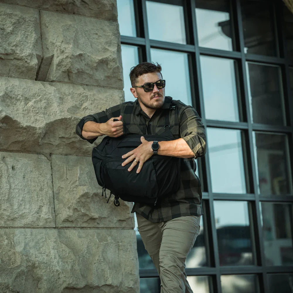 Vertx Gamut 22L Sling | Fits 15" Laptop & 20" CCW | Travel-Friendly